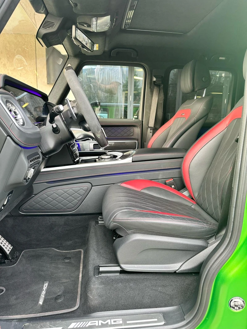 Mercedes-Benz G 63 AMG 4x4&#178;* Manufaktur* Carbon* Burmester* 36, снимка 10 - Автомобили и джипове - 49939422