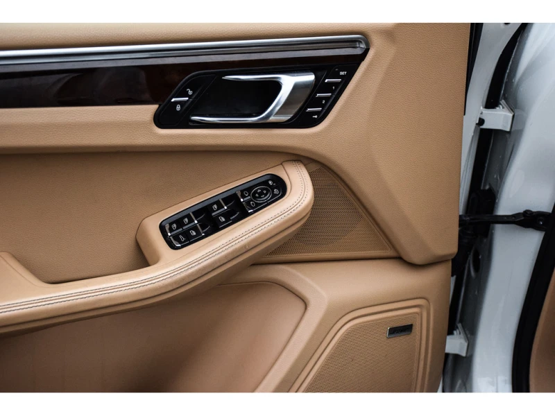 Porsche Macan S ПОДГРЕВ* ОБДУХВАНЕ* PANO* 360CAM* , снимка 9 - Автомобили и джипове - 52647222