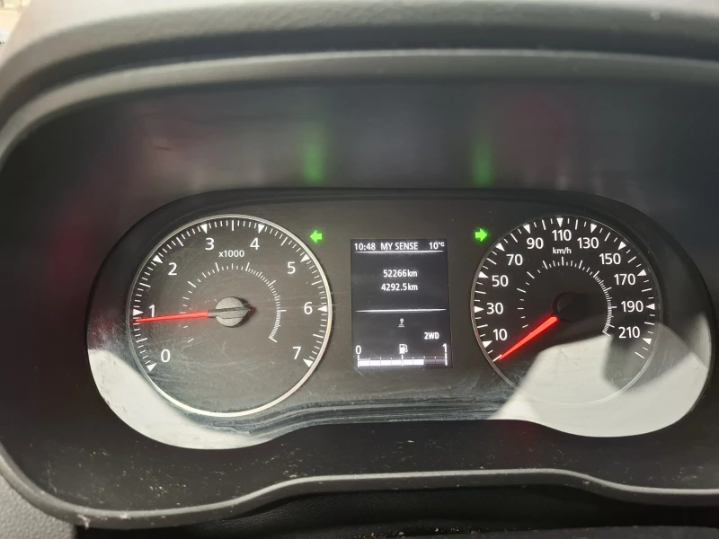 Dacia Duster, снимка 8 - Автомобили и джипове - 53010284