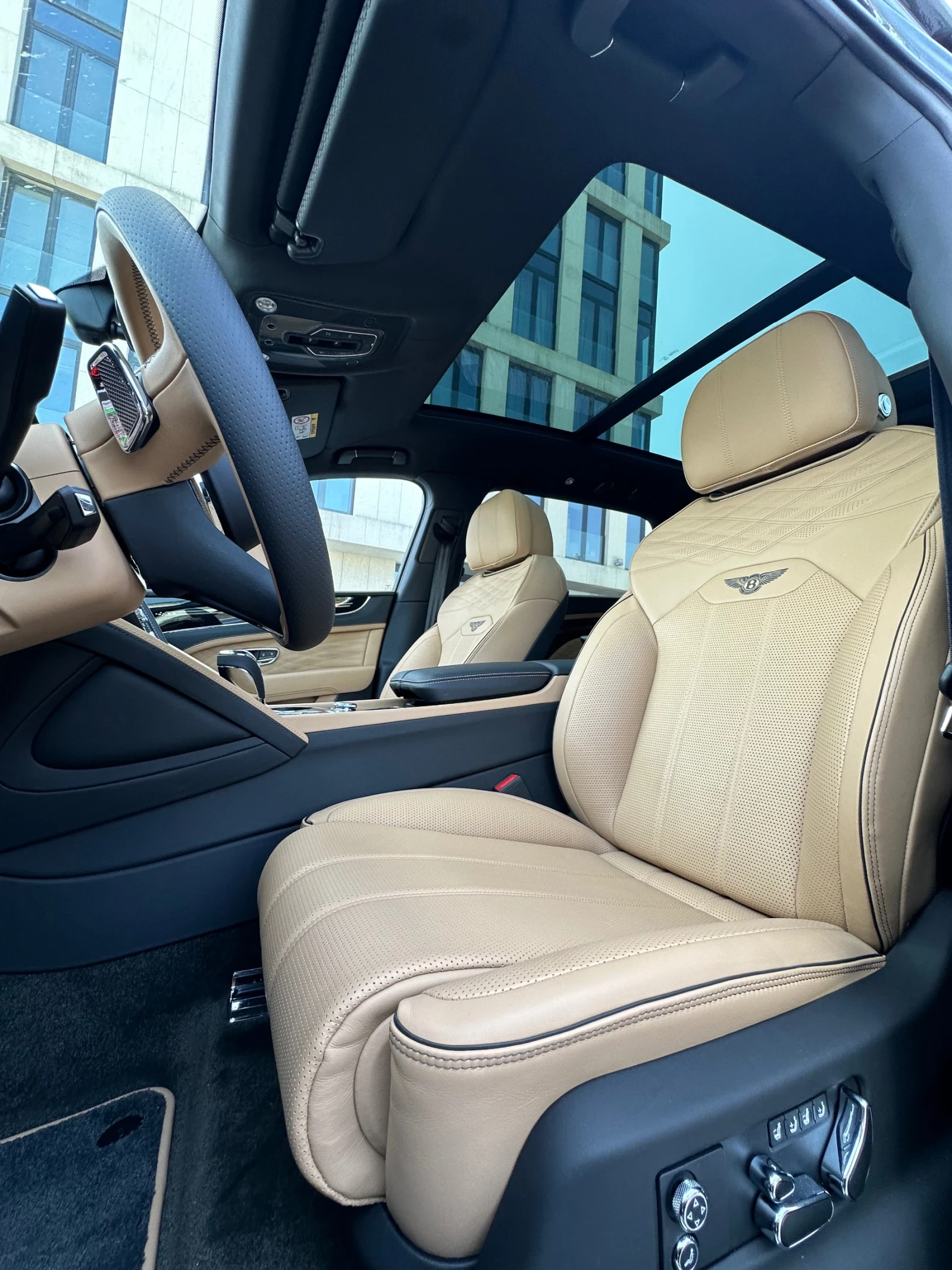 Bentley Bentayga Azure First Edition Naim Automatic Door Close | Mobile.bg   13