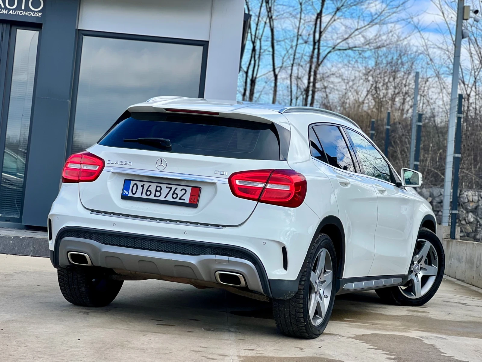 Mercedes-Benz GLA 220 AMG LINE / BI-XENON / NAVI / 4MATIK-4X4 | Mobile.bg � ����������� 4