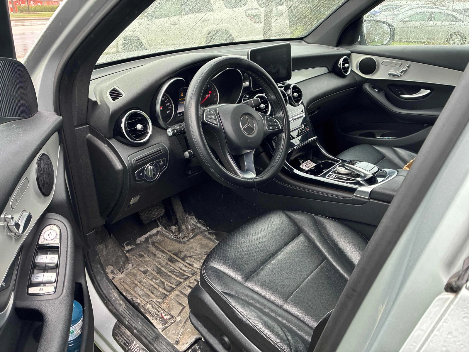 Mercedes-Benz GLC 300 ПАНОРАМА * 2 КЛЮЧА * CARFAX * АВТО КРЕДИТ * , снимка 8 - Автомобили и джипове - 54768022