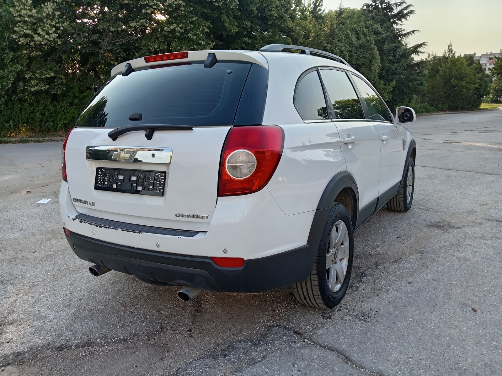 Chevrolet Captiva Газ/бензин, снимка 3 - Автомобили и джипове - 55531003