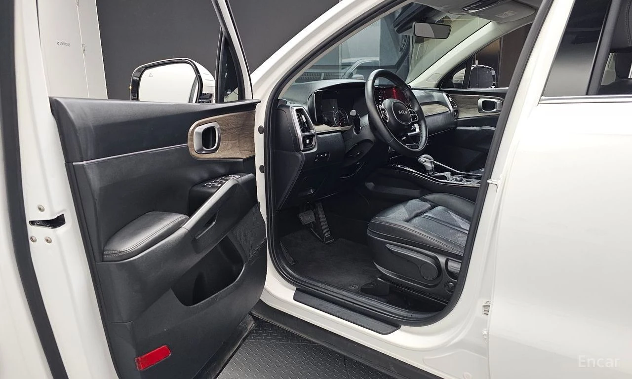 Kia Sorento КАМЕРА* ДИСТРОНИК* LANE* ASSIST* , снимка 5 - Автомобили и джипове - 56082626