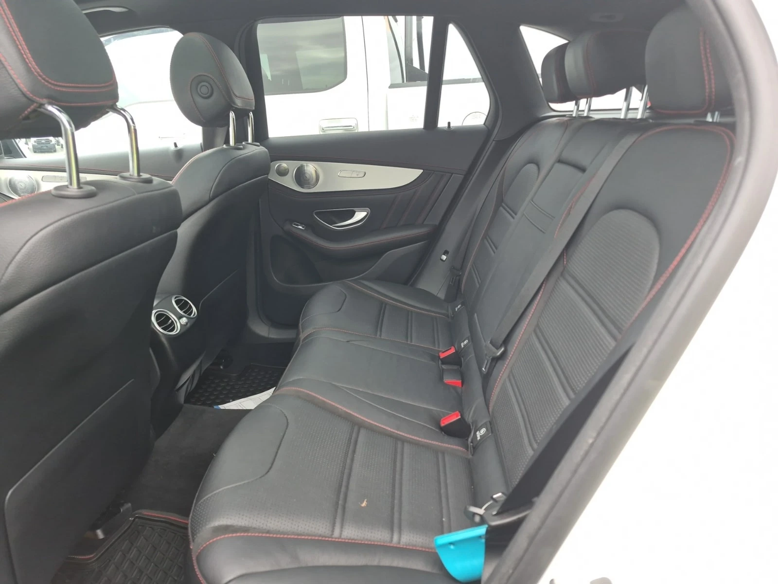 Mercedes-Benz GLC 43 AMG BURMESTER| PANO| ПАМЕТ| DISTRONIC| 2 КЛЮЧА, снимка 12 - Автомобили и джипове - 56112121