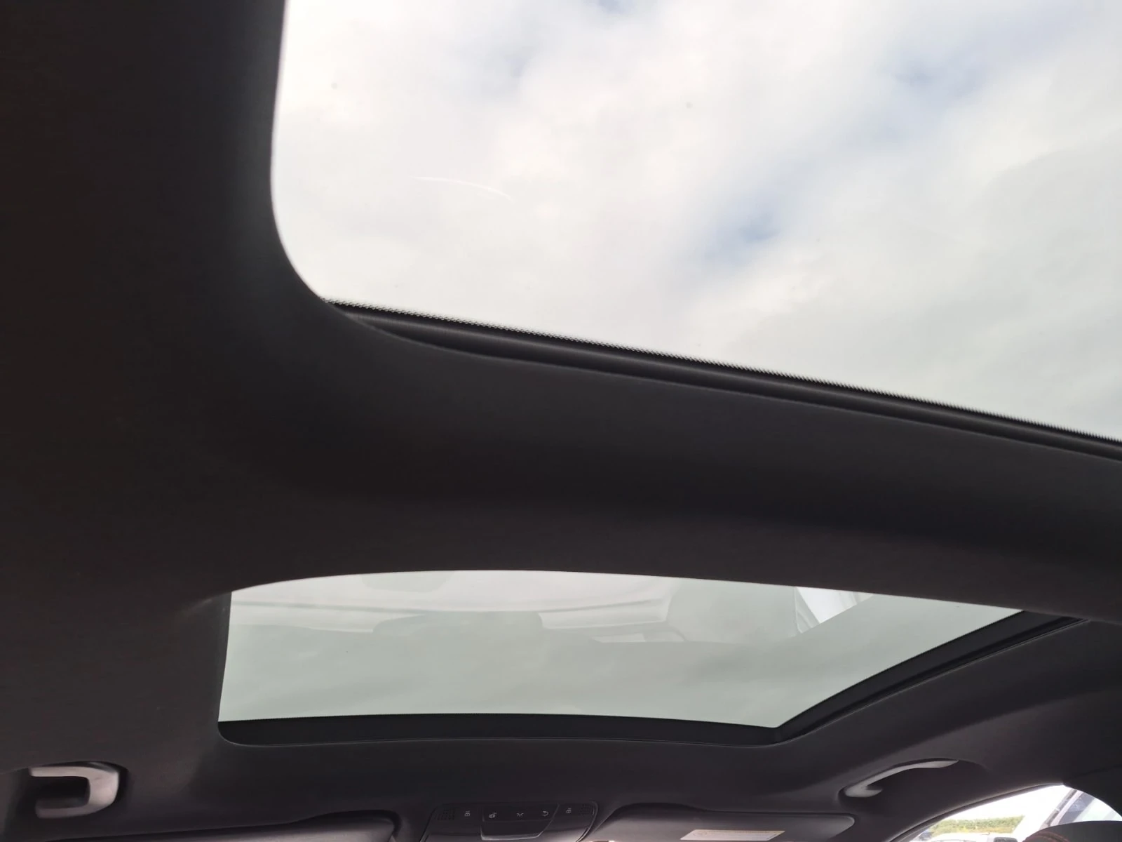 Mercedes-Benz GLC 43 AMG BURMESTER| PANO| ПАМЕТ| DISTRONIC| 2 КЛЮЧА, снимка 13 - Автомобили и джипове - 56112121