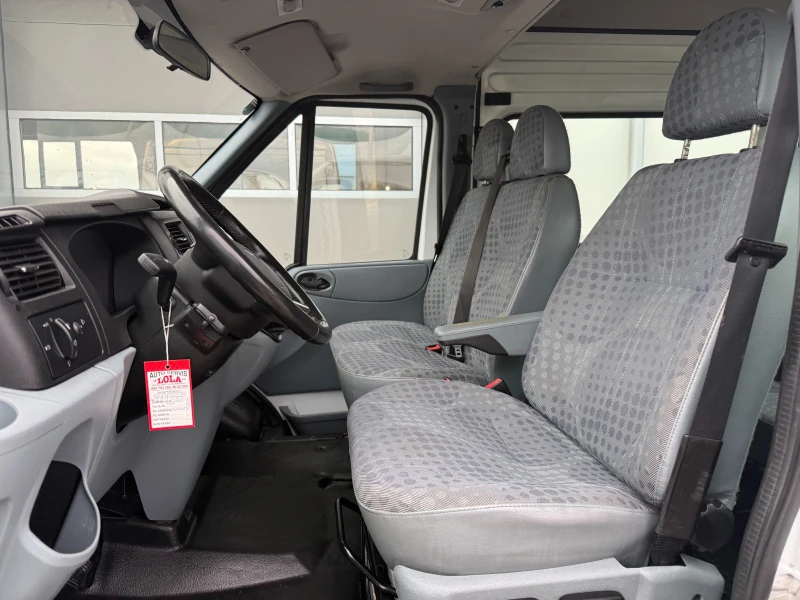 Ford Transit (8+ 1)2.2 TDCi FT 300 L Trend, снимка 13 - Бусове и автобуси - 51960063
