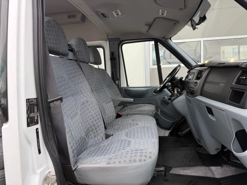 Ford Transit (8+ 1)2.2 TDCi FT 300 L Trend, снимка 14 - Бусове и автобуси - 51960063