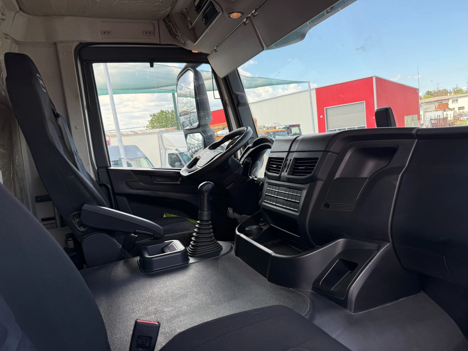 Iveco T-WAY TRAKKER AD410T45, снимка 12 - Камиони - 54702012