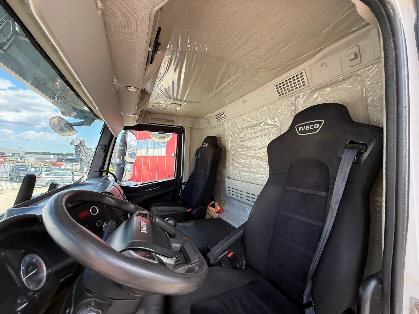 Iveco T-WAY TRAKKER AD410T45, снимка 9 - Камиони - 54702012
