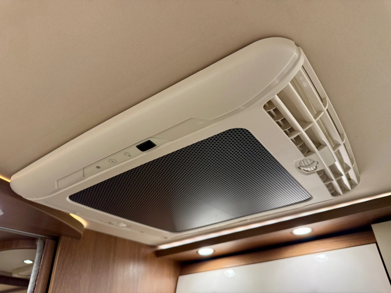 ������ Carthago C-Tourer 144* 3.5�.* � ���������* TV* K�������*  | Mobile.bg � ����������� 13