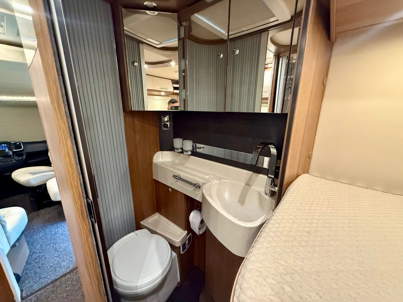 ������ Carthago C-Tourer 144* 3.5�.* � ���������* TV* K�������*  | Mobile.bg � ����������� 10