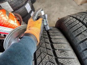 Гуми Зимни 245/45R18, снимка 4