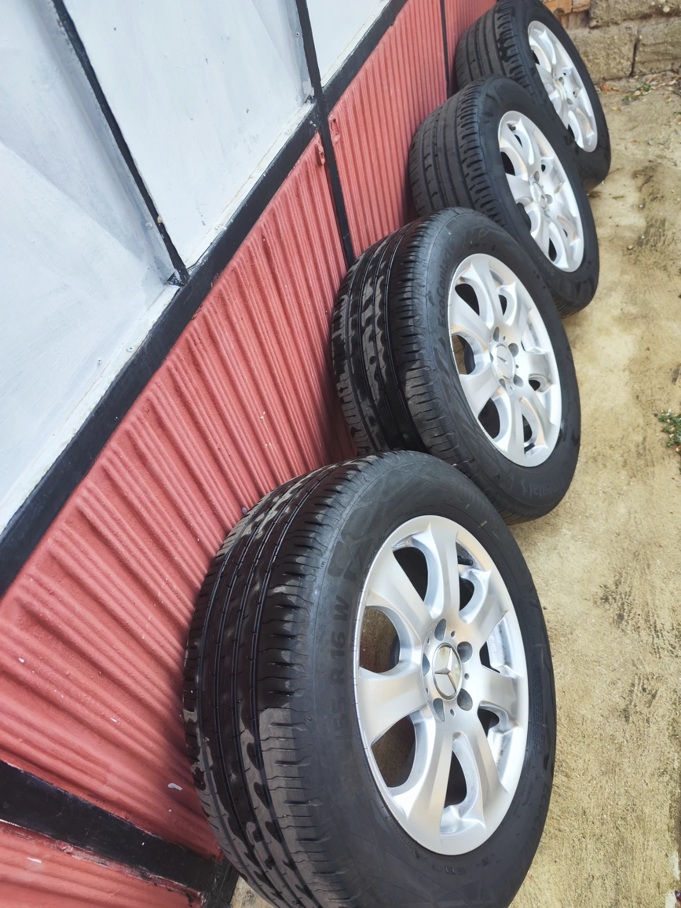 ���� � ������ 225/55R16 �� Mercedes-Benz E 270 | Mobile.bg � ����������� 2