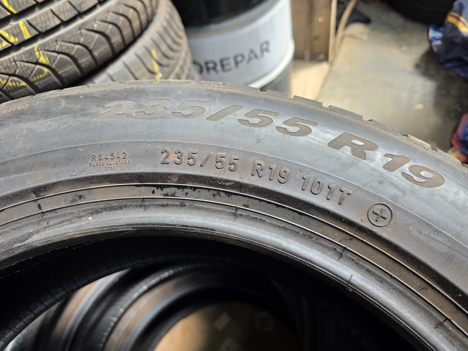 Гуми Летни 235/55R19, снимка 7 - Гуми и джанти - 55478974