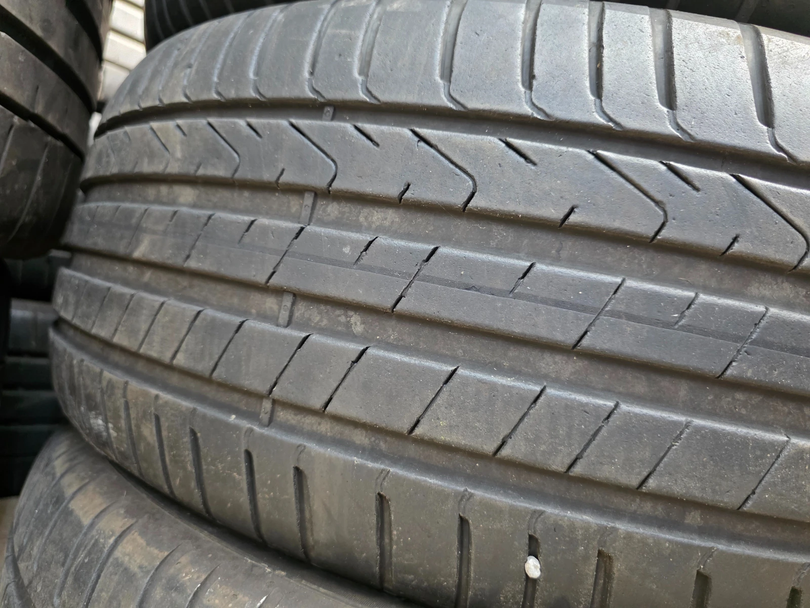 Гуми Летни 235/55R19, снимка 5 - Гуми и джанти - 55478974