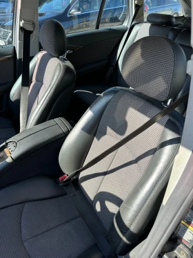 Mercedes-Benz E 320, снимка 8