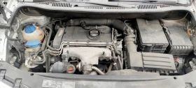 VW Touran 2.0 TDi , снимка 12
