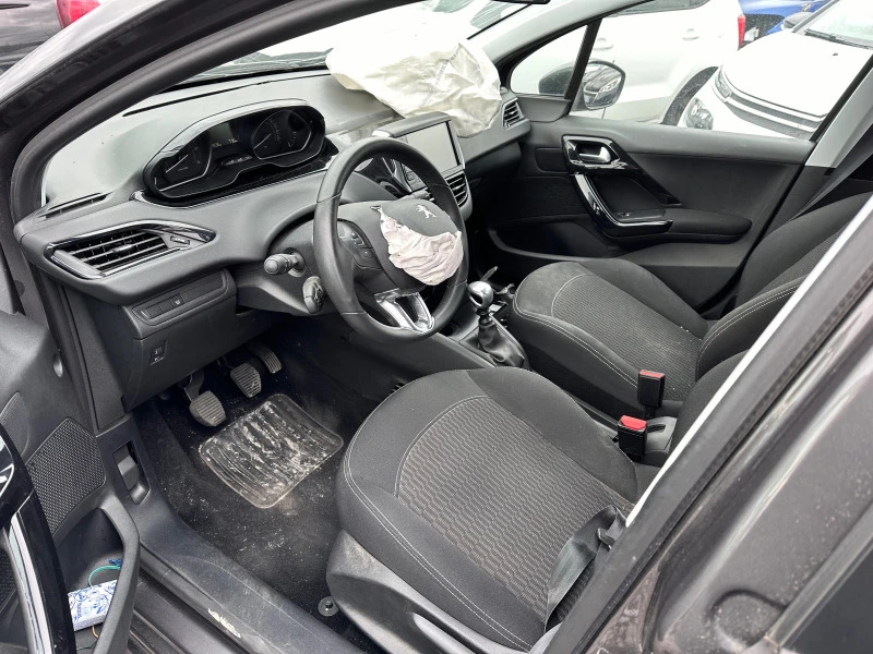 Peugeot 208 1.5hDI/Face/Euro6, снимка 5 - Автомобили и джипове - 46355032