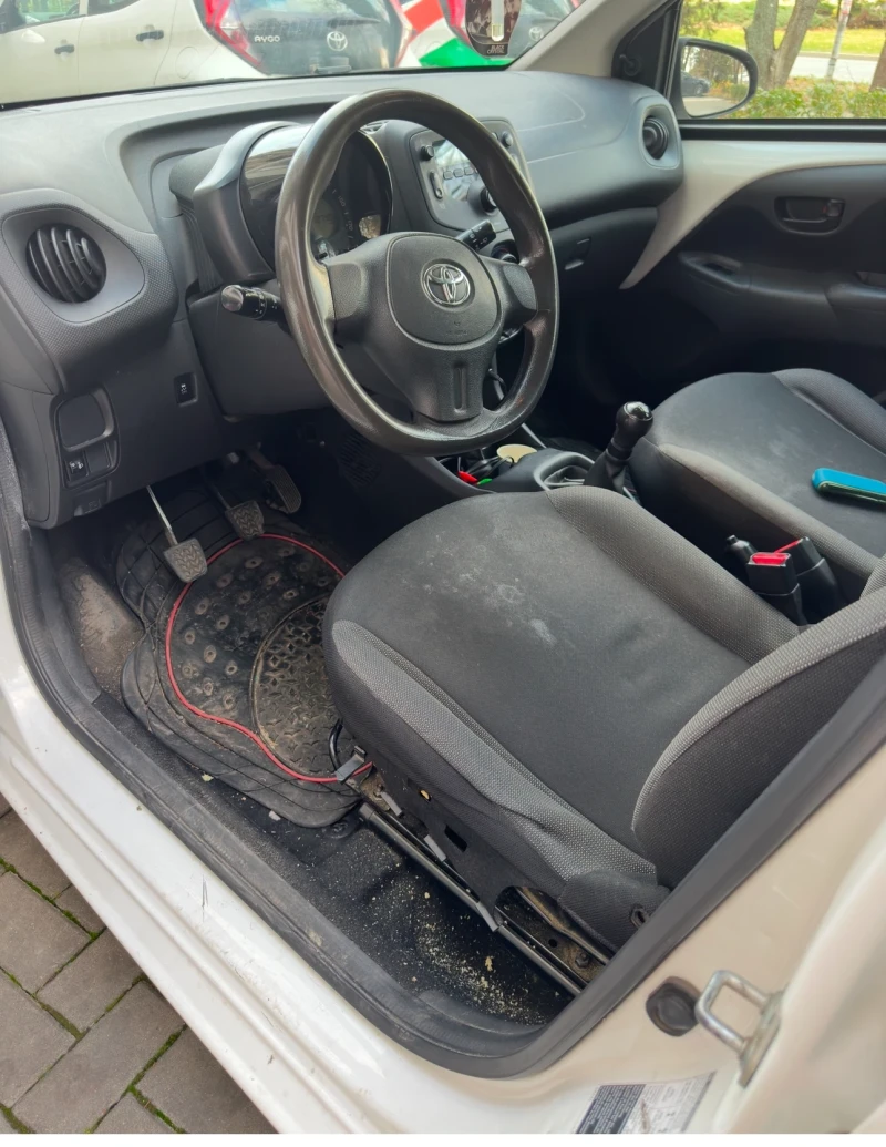 Toyota Aygo N1, снимка 7 - Автомобили и джипове - 48249737