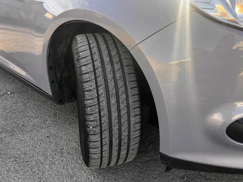 Ford Focus 1.0 100 кс , снимка 16 - Автомобили и джипове - 52875167