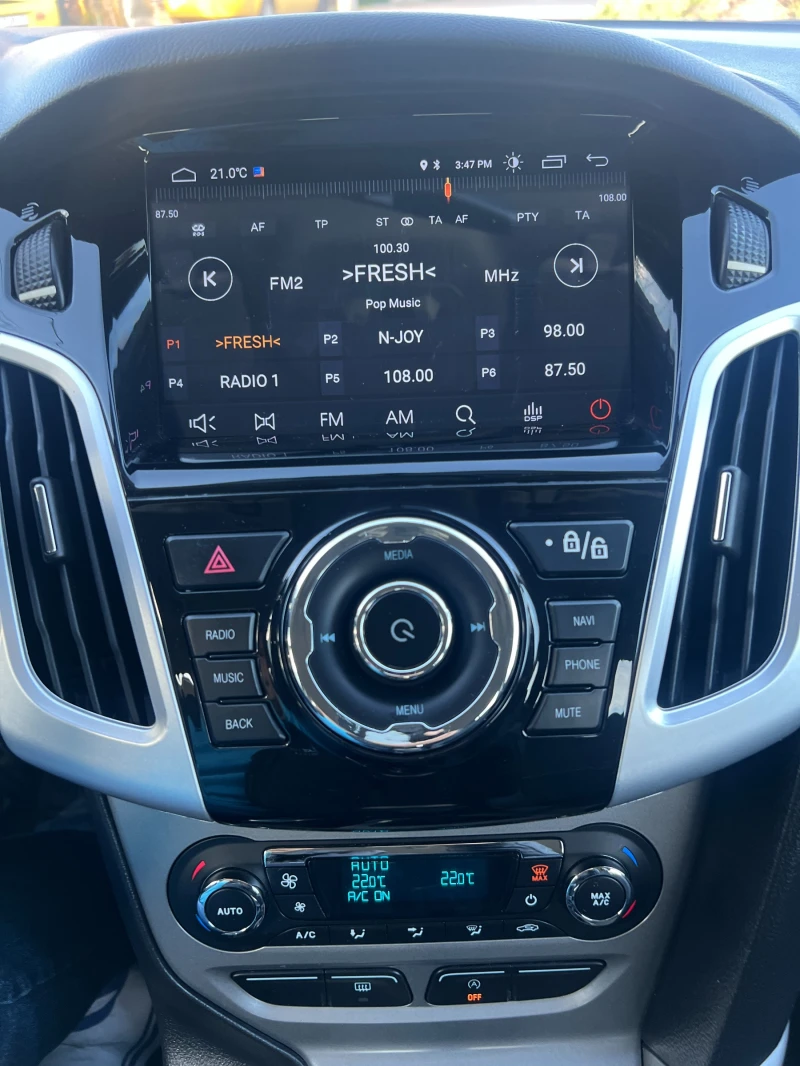 Ford Focus 1.0 100 кс , снимка 15 - Автомобили и джипове - 52875167