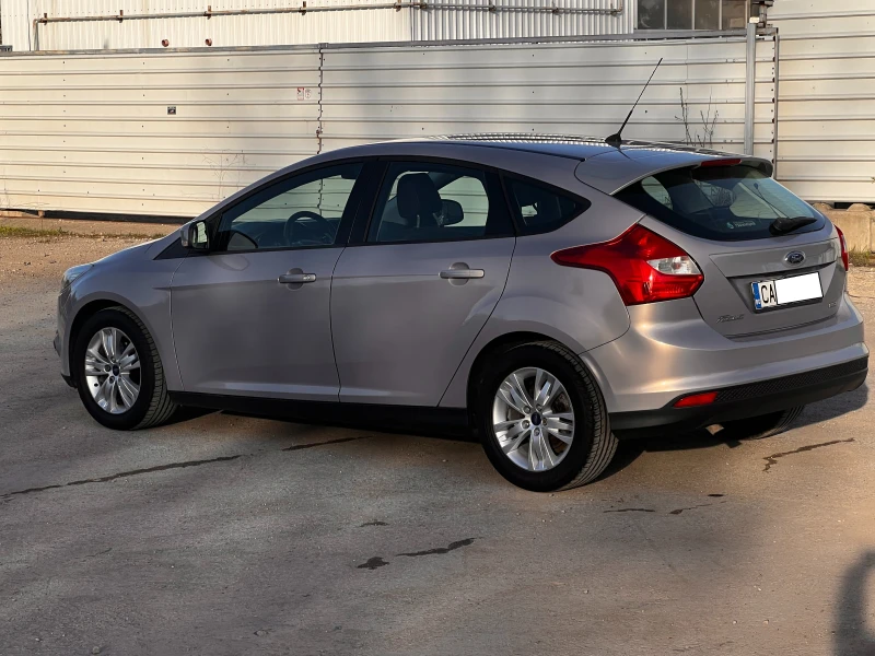 Ford Focus 1.0 100 кс , снимка 3 - Автомобили и джипове - 52875167