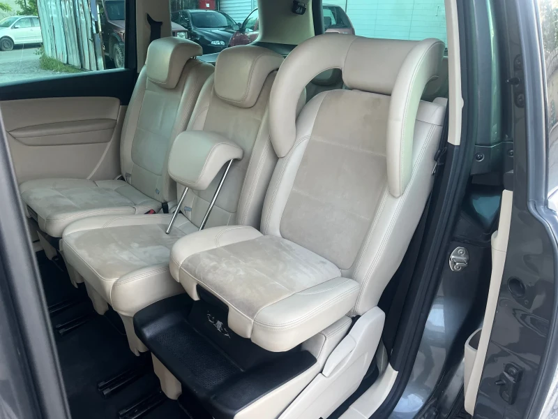 VW Sharan 2.0TDI 170ks DSG 6+ 1 , снимка 16 - Автомобили и джипове - 50366907