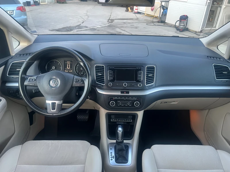 VW Sharan 2.0TDI 170ks DSG 6+ 1 , снимка 13 - Автомобили и джипове - 50366907