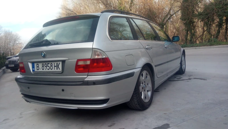 BMW 320, снимка 3 - Автомобили и джипове - 52705487