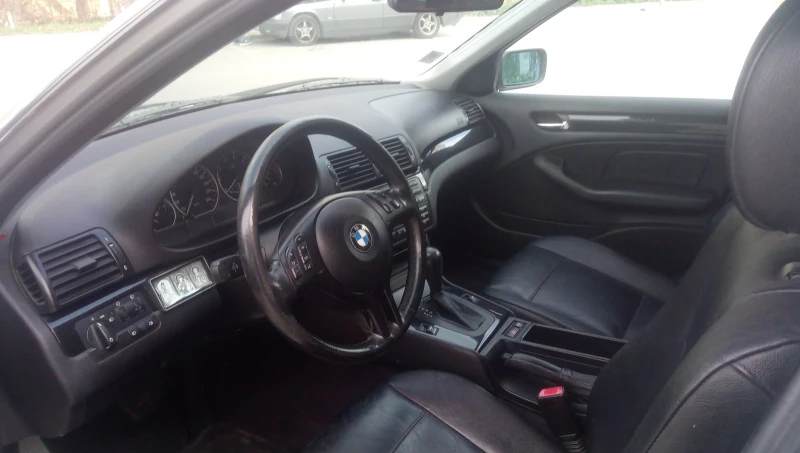 BMW 320, снимка 6 - Автомобили и джипове - 52705487