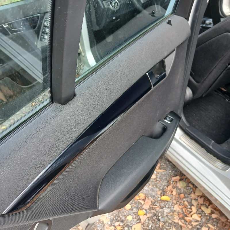 Mercedes-Benz C 220, снимка 12 - Автомобили и джипове - 52297850