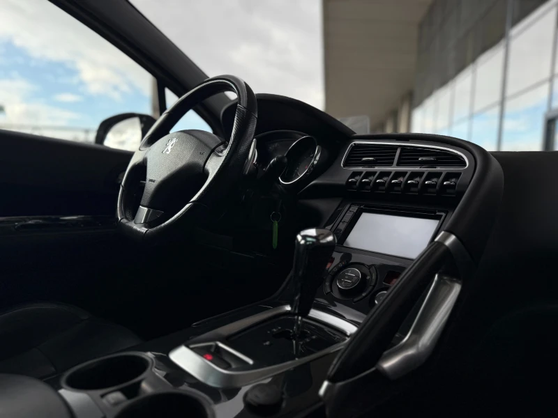 Peugeot 3008 6 МЕСЕЦА ГАРАНЦИЯ/1.6HDI 109к.с. Всички Екстри, снимка 16 - Автомобили и джипове - 52500316