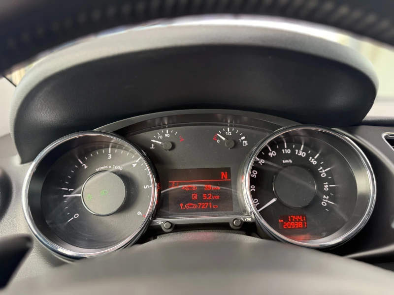 Peugeot 3008 6 МЕСЕЦА ГАРАНЦИЯ/1.6HDI 109к.с. Всички Екстри, снимка 13 - Автомобили и джипове - 52500316