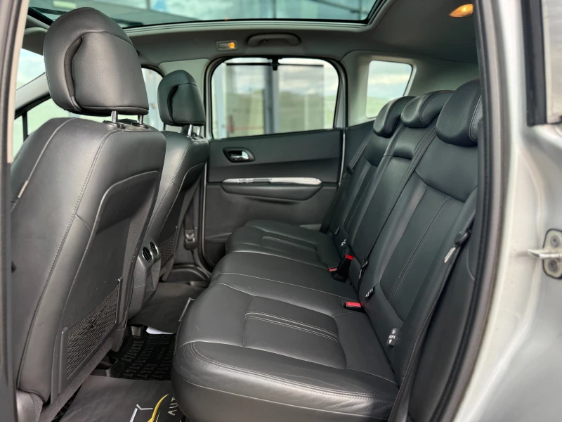 Peugeot 3008 6 МЕСЕЦА ГАРАНЦИЯ/1.6HDI 109к.с. Всички Екстри, снимка 8 - Автомобили и джипове - 52500316
