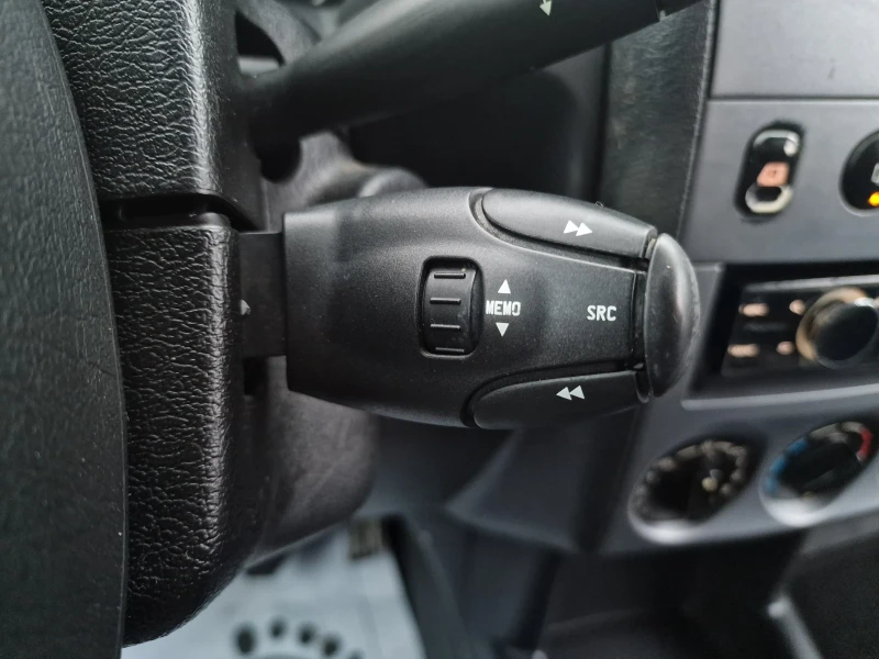 Citroen Berlingo 2.0 HDI* 90k* CLIMA, снимка 13 - Автомобили и джипове - 52805111