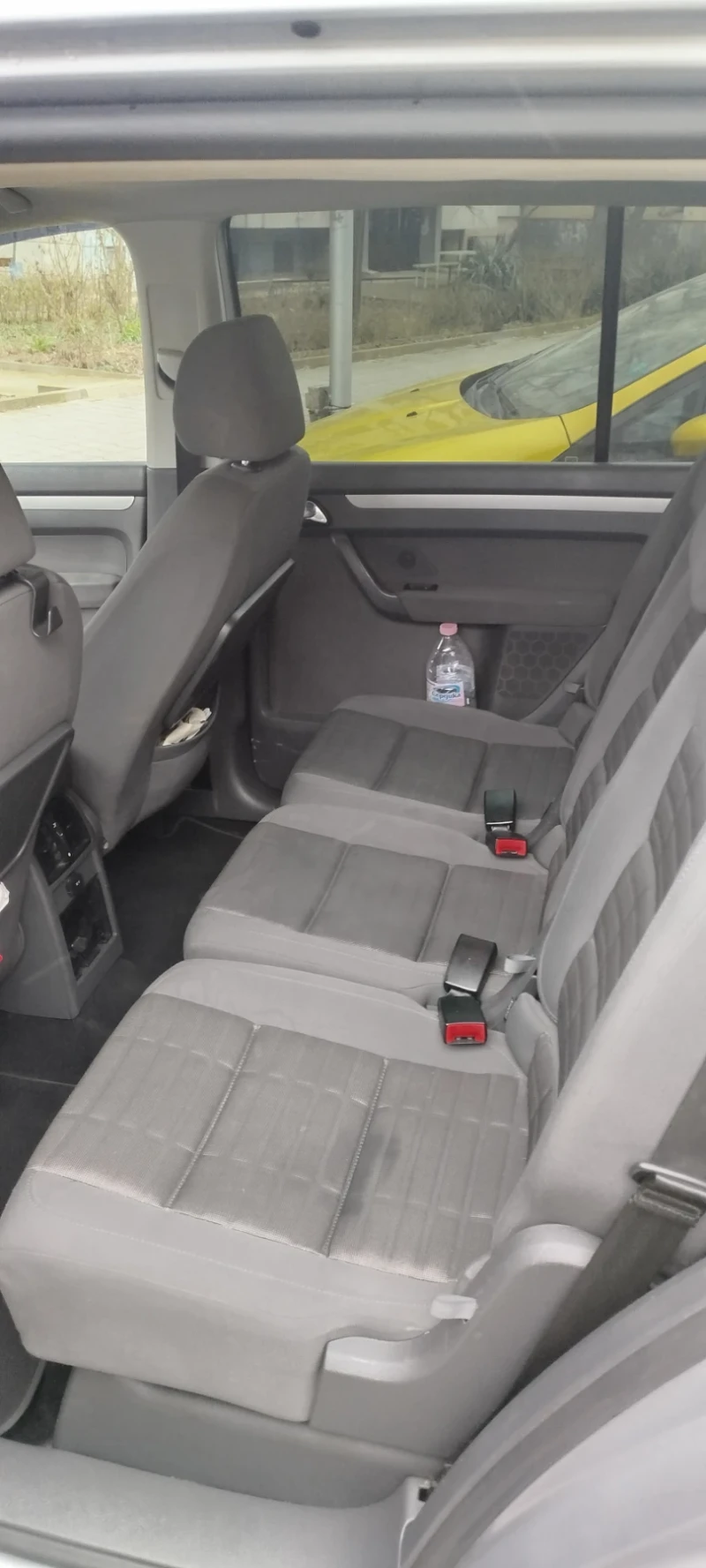 VW Touran 2.0 TDi , снимка 10 - Автомобили и джипове - 53302963