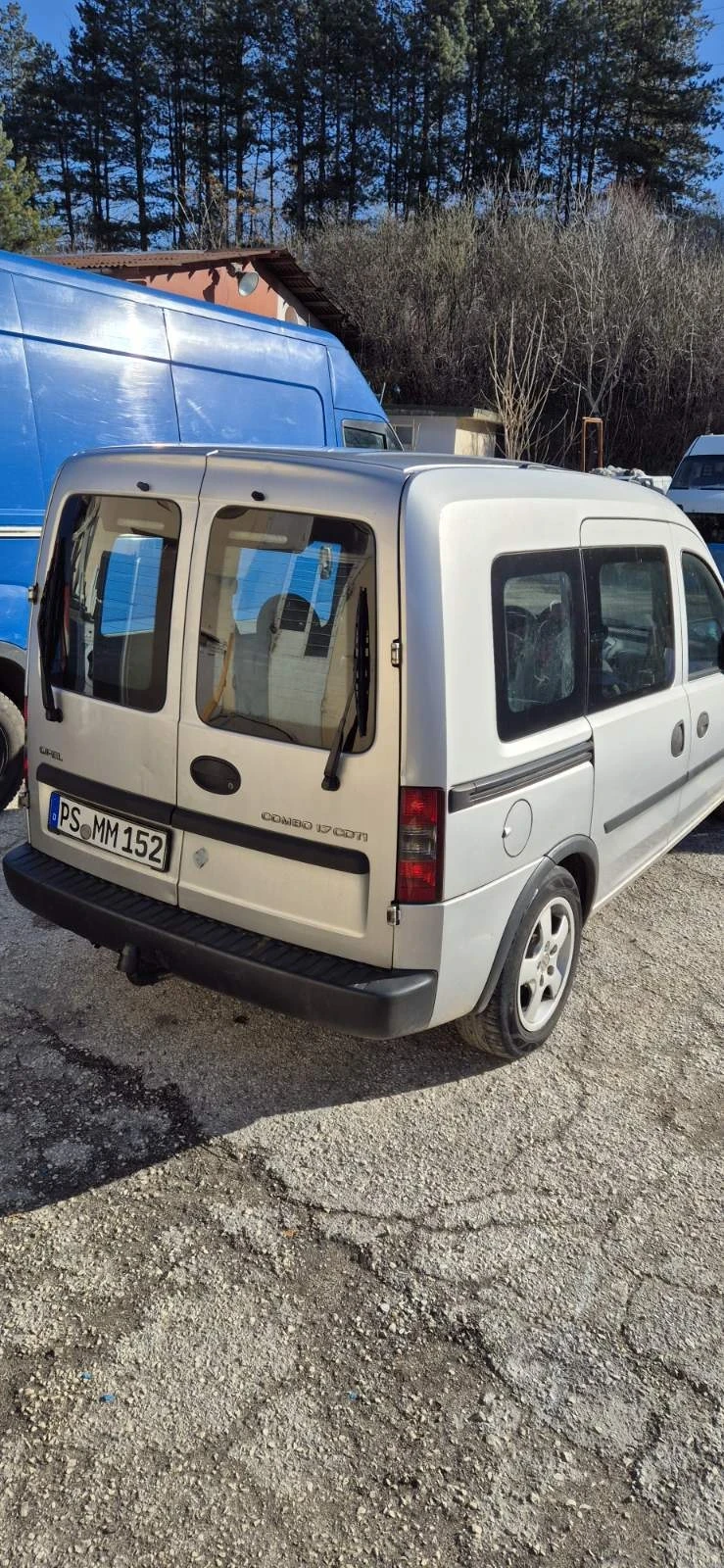 Opel Combo 1.7 CDTI, снимка 2 - Автомобили и джипове - 48406636