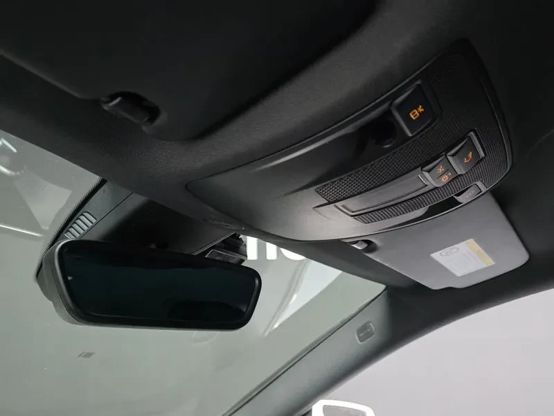 Mercedes-Benz CLA 2.5, снимка 17 - Автомобили и джипове - 54287776