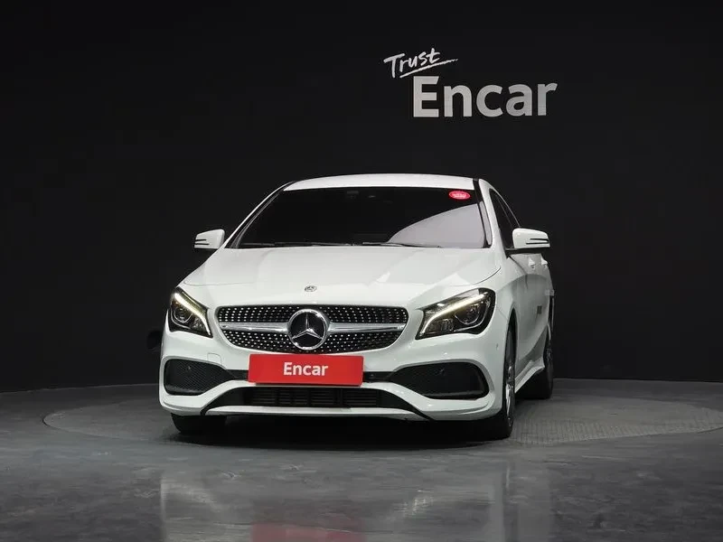 Mercedes-Benz CLA 2.5, снимка 3 - Автомобили и джипове - 54287776