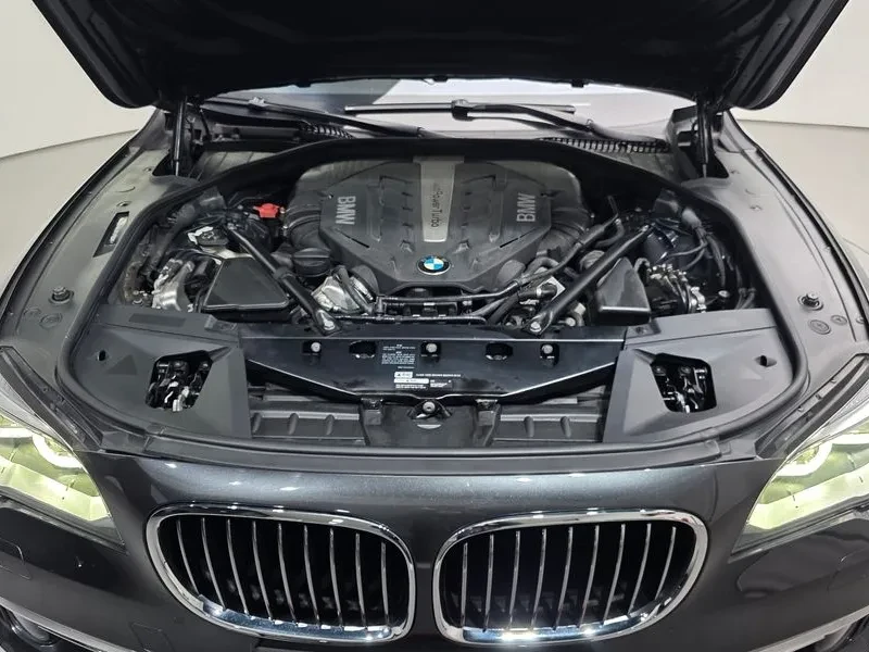 BMW 730, снимка 6 - Автомобили и джипове - 54600919