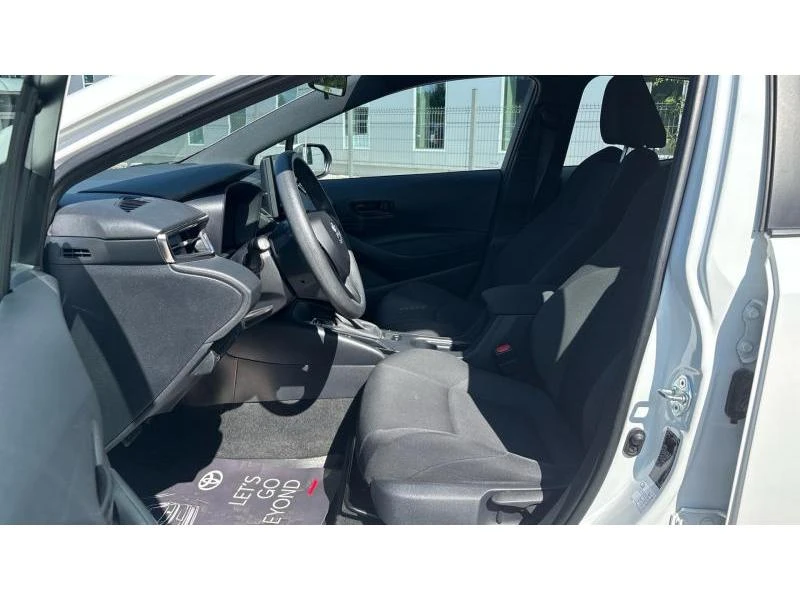 Toyota Corolla HB 1.8HSD COMFORT, снимка 12 - Автомобили и джипове - 55492067