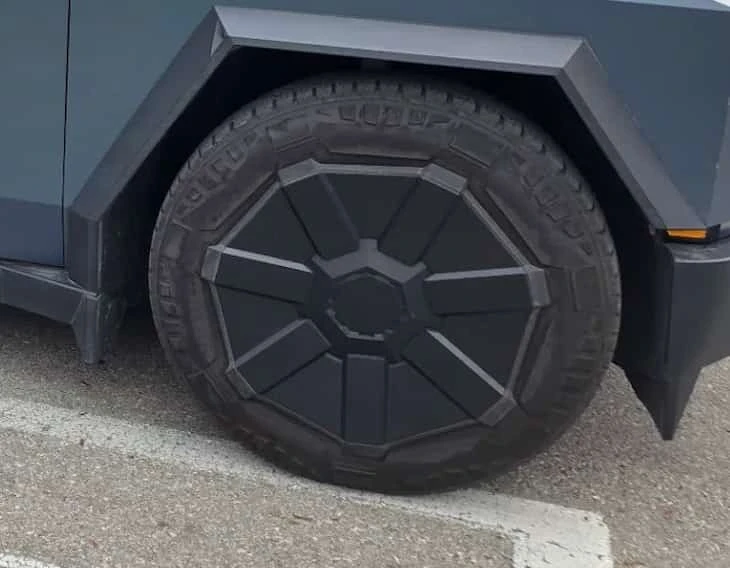 Tesla Cybertruck * AWD * CARFAX * БЕЗ ПЪРВОНАЧАЛНА ВНОСКА, снимка 5 - Автомобили и джипове - 56262461