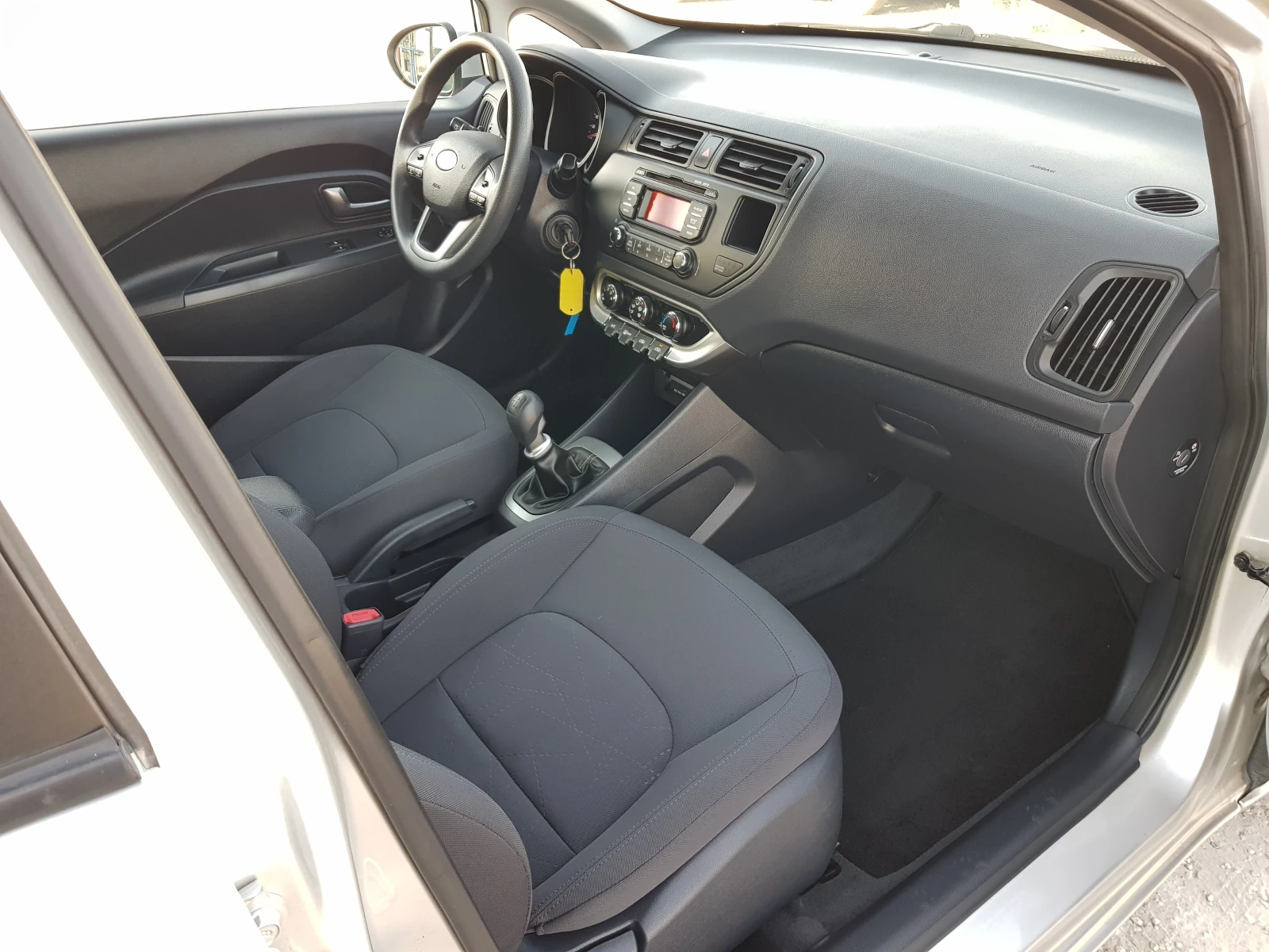 Kia Rio 1.2 CRDI - 75 к.с. 139 690 км EURO 5A ЛИЗИНГ | Mobile.bg — изображение 11
