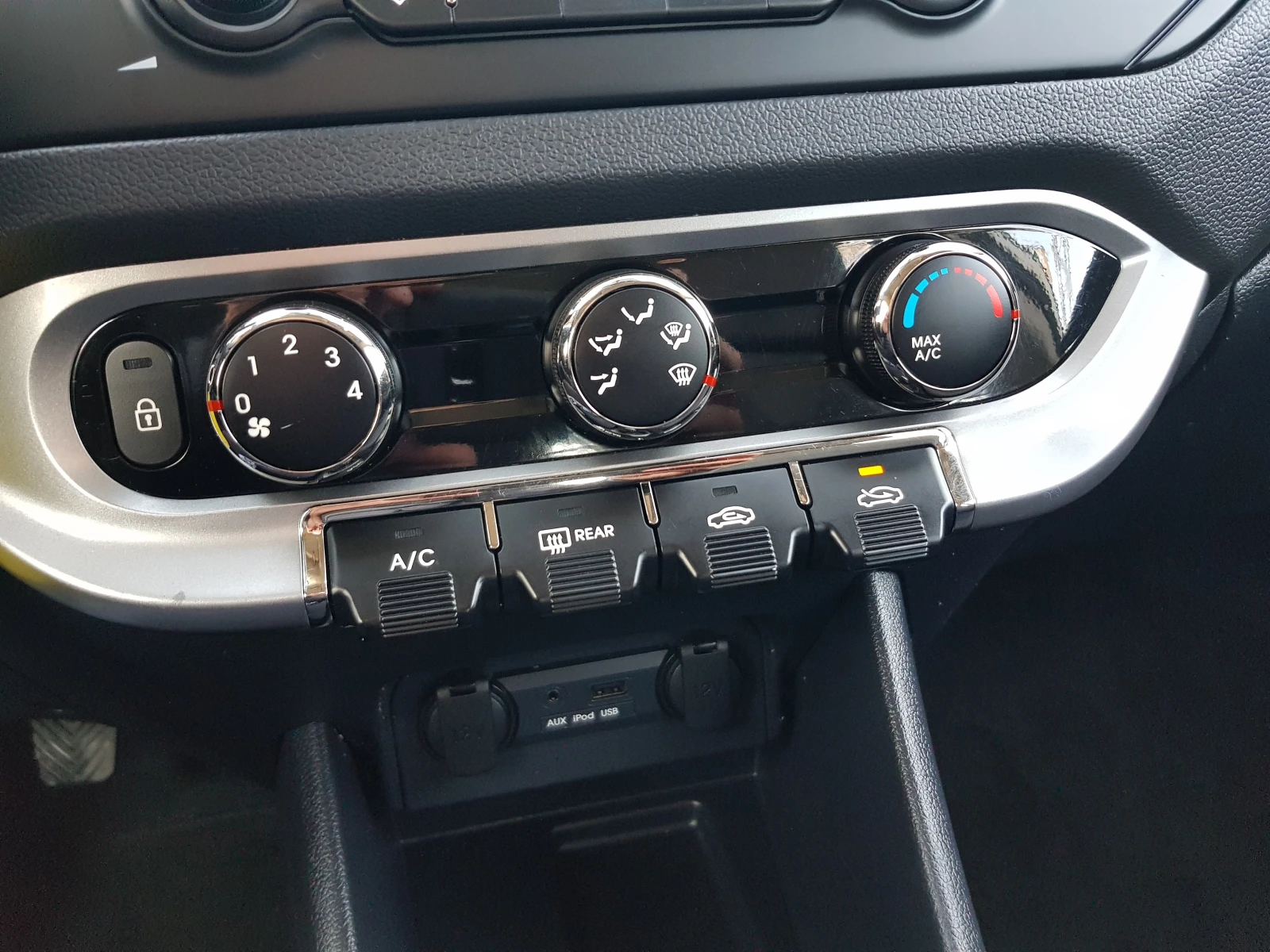 Kia Rio 1.2 CRDI - 75 к.с. 139 690 км EURO 5A ЛИЗИНГ | Mobile.bg — изображение 13