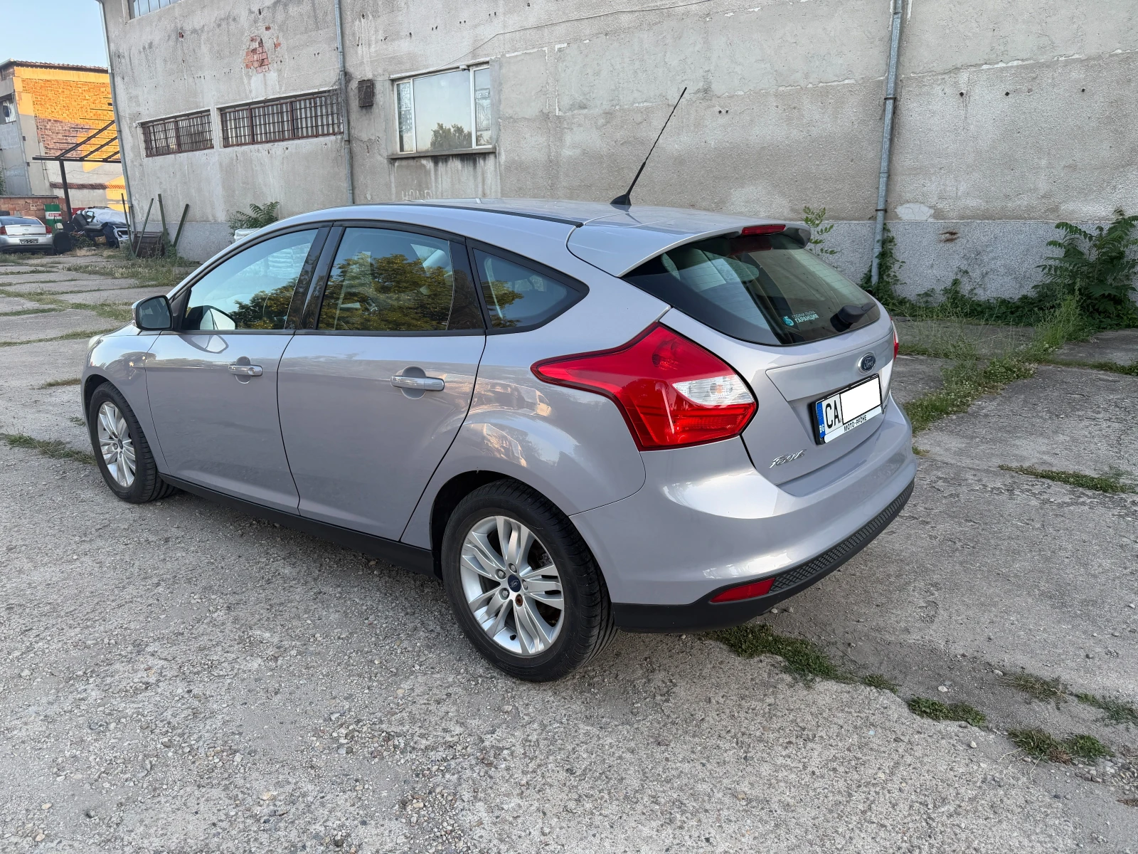 Ford Focus 1.0 100 кс , снимка 3 - Автомобили и джипове - 55298574