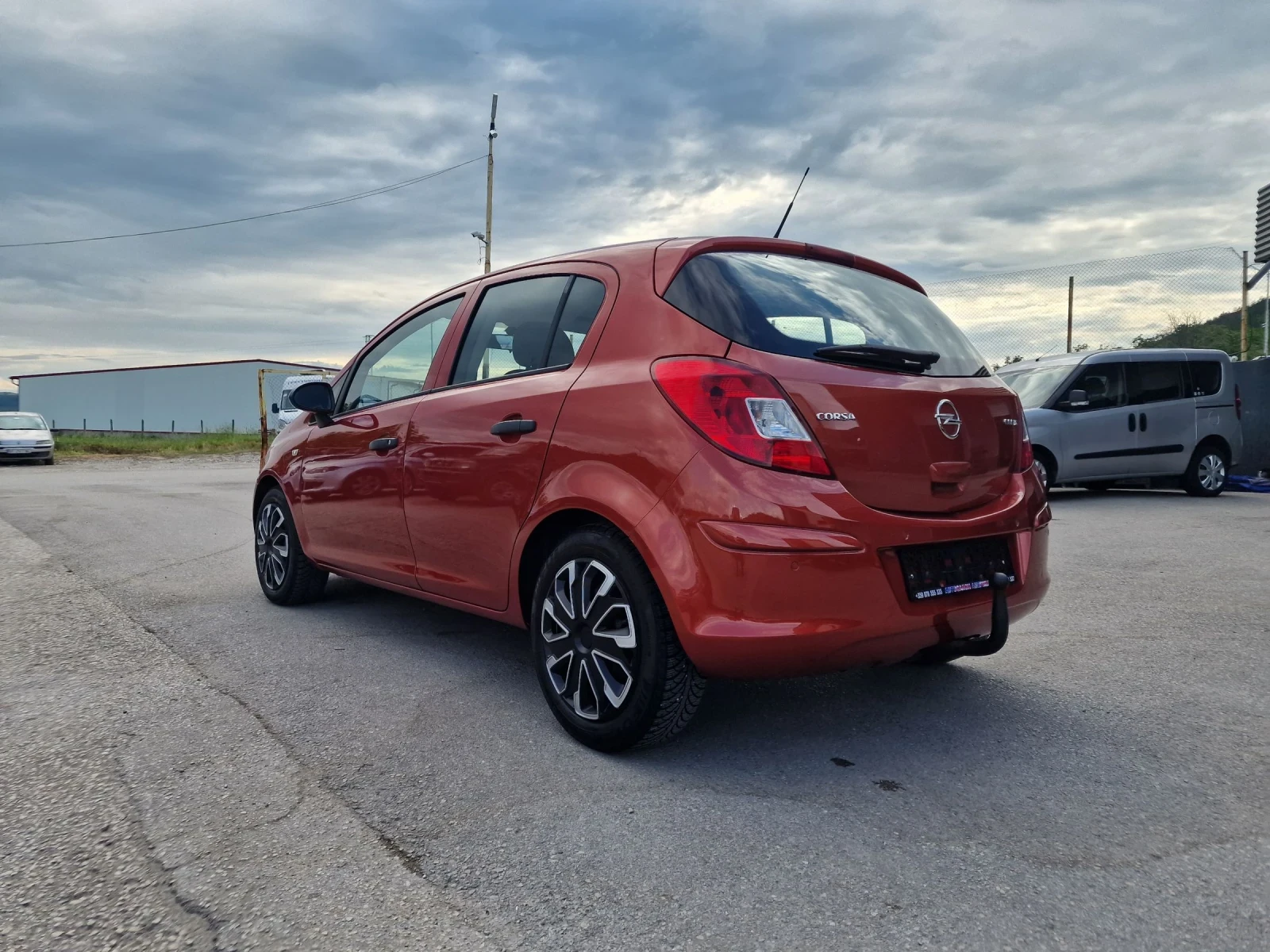 Opel Corsa 1.2I FACE АВТОМАТ  - изображение 4