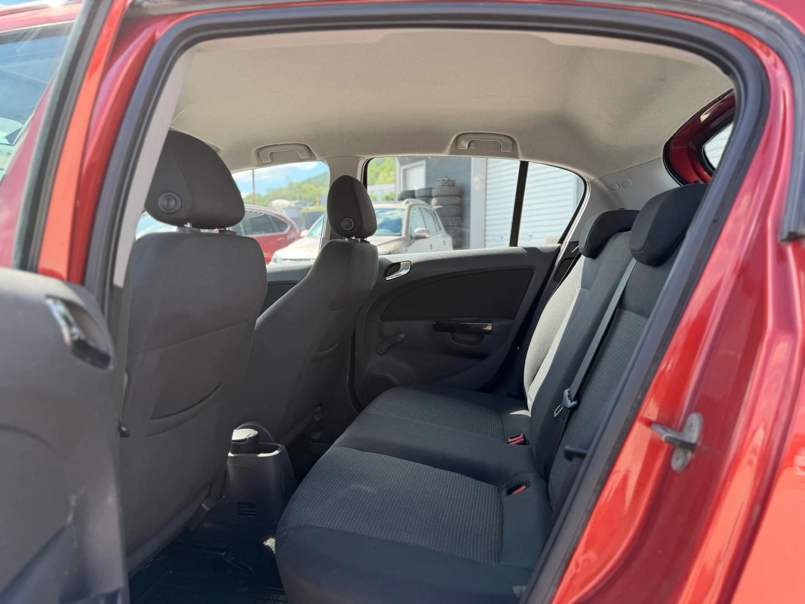 Opel Corsa 1.2I FACE АВТОМАТ , снимка 11 - Автомобили и джипове - 50476791