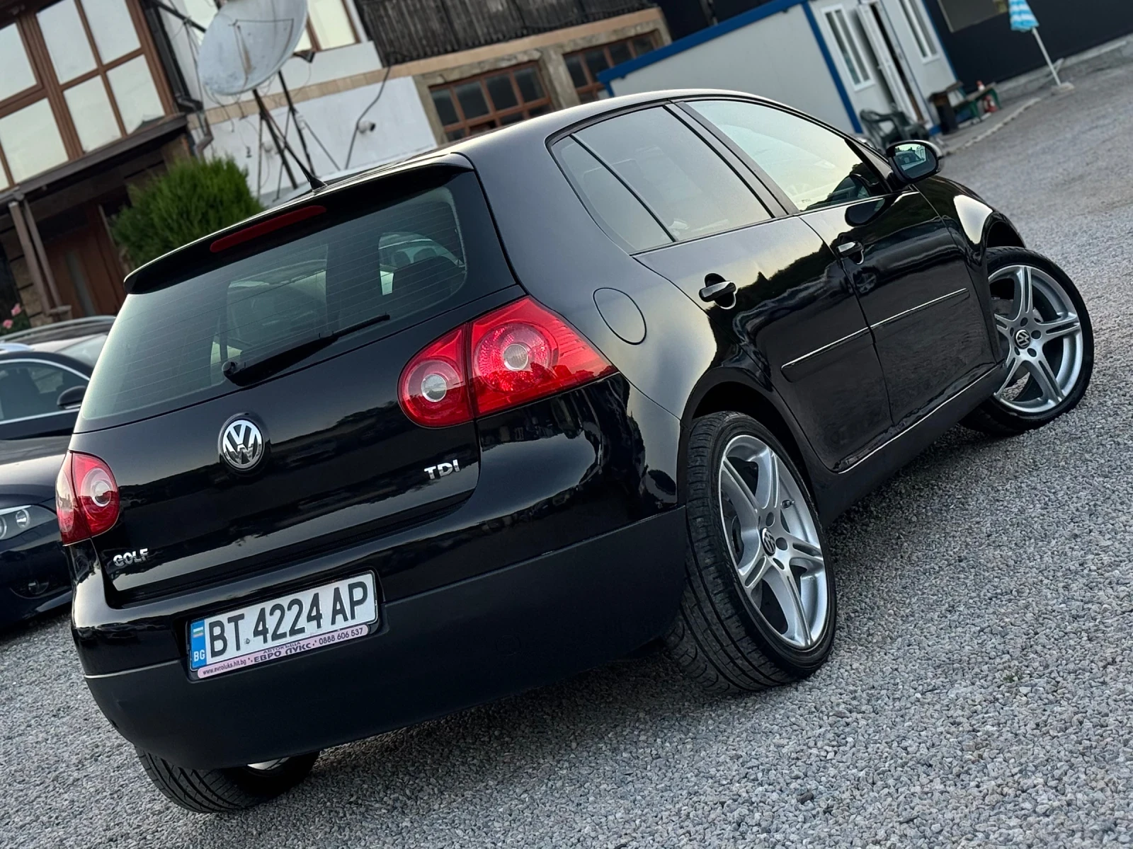 VW Golf 1.9TDI 105кс 6с ОТ ПЪРВИ СОБСТВЕНИК НОВ  - изображение 6