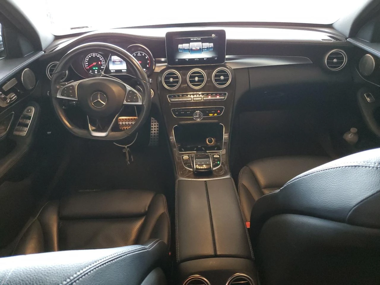 Mercedes-Benz C 400 4MATIC * AMG PACK* * ЛИЗИНГ*  - изображение 8
